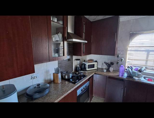 3 BEDROOM HOUSE FOR SALE IN SEBOKENG UNIT 17